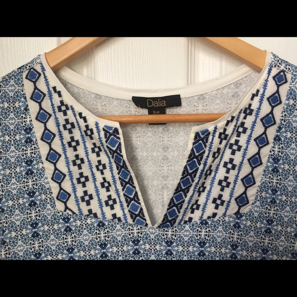 Dalia Sleeveless Soft Cotton Top - Picture 4 of 6